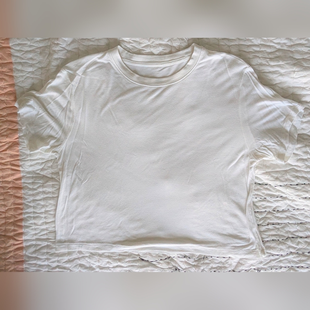 Girlfriend Collective crop top